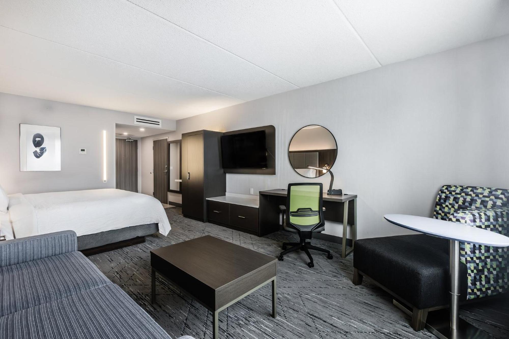 Holiday Inn Express & Suites - Toronto Airport South By Ihg Exterior foto