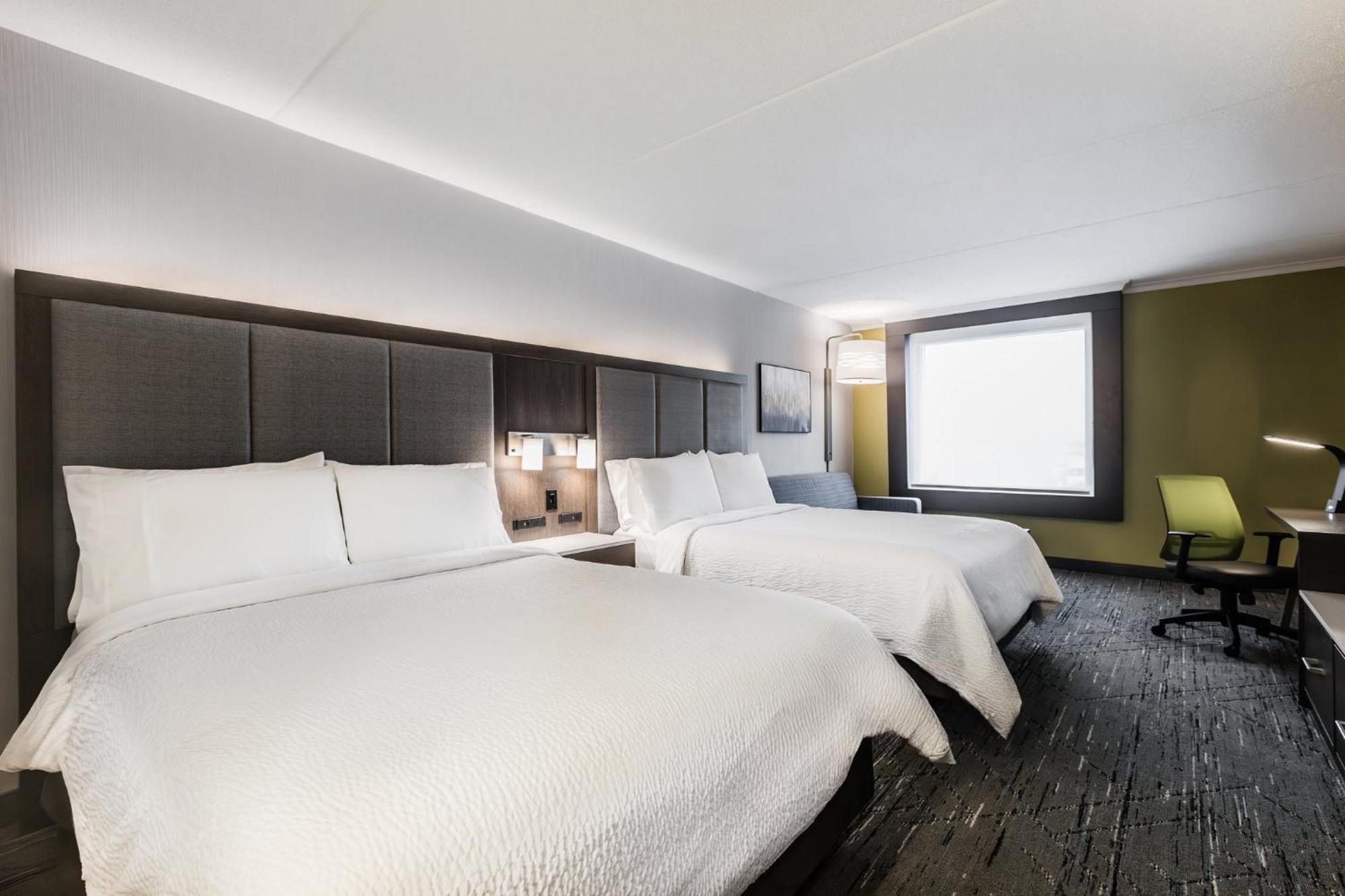 Holiday Inn Express & Suites - Toronto Airport South By Ihg Exterior foto